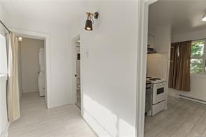 425 Stewart Ave — listing photo 28 of 41
