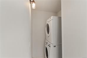 425 Stewart Ave — listing photo 30 of 41