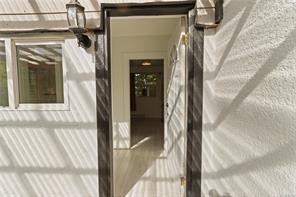 425 Stewart Ave — listing photo 31 of 41