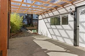 425 Stewart Ave — listing photo 34 of 41