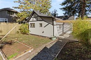 425 Stewart Ave — listing photo 36 of 41