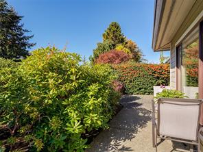 901-2829 Arbutus Rd — listing photo 24 of 39
