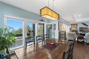 3030 Dolphin Dr — listing photo 16 of 92
