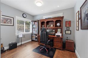 3030 Dolphin Dr — listing photo 40 of 92