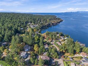 3030 Dolphin Dr — listing photo 89 of 92