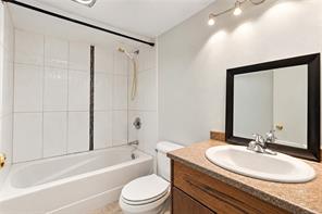206-3800 Quadra St — listing photo 16 of 37