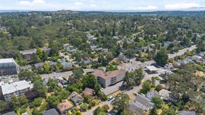 206-3800 Quadra St — listing photo 33 of 37