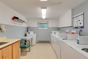 206-2022 Foul Bay Rd — listing photo 46 of 50