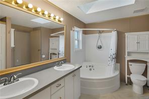 204-3120 ISLAND Hwy — listing photo 19 of 33