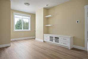169 Hunter Way — listing photo 18 of 46