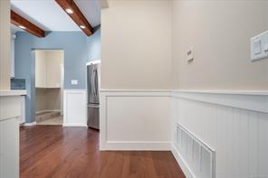 351 Wesley St — listing photo 19 of 50