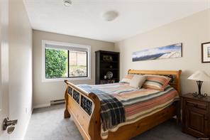 1089 Donwood Dr — listing photo 28 of 40