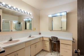948 Dunsmuir Rd — listing photo 35 of 56