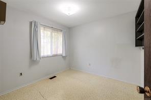 948 Dunsmuir Rd — listing photo 38 of 56