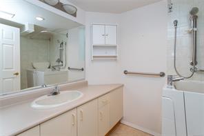 201-10431 Resthaven Dr — listing photo 20 of 38