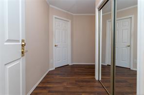 201-10431 Resthaven Dr — listing photo 27 of 38