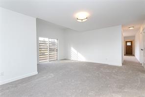 4170 Granville Ave — listing photo 25 of 99