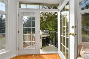 225 Kingston St — listing photo 15 of 69