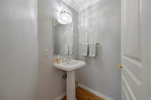 225 Kingston St — listing photo 16 of 69