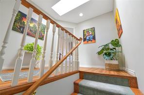 225 Kingston St — listing photo 19 of 69