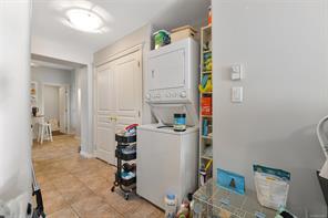 225 Kingston St — listing photo 40 of 69