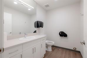 1A-5140 Metral Dr — listing photo 30 of 41