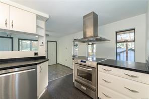 821 Ebadora Lane — listing photo 14 of 39