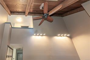 821 Ebadora Lane — listing photo 19 of 39