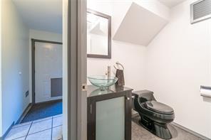 821 Ebadora Lane — listing photo 32 of 39