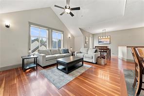 4820 Bridgewood Close — listing photo 15 of 54