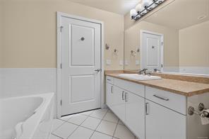 306-4394 West Saanich Rd — listing photo 31 of 53