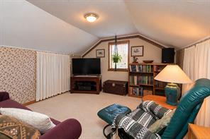 2279 Bradford Ave — listing photo 15 of 31