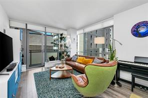 402-838 Broughton St — listing photo 15 of 40