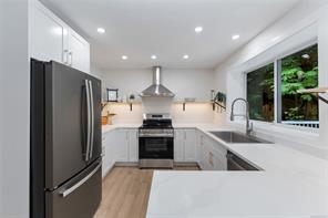 9370 Cottonwood Rd — listing photo 14 of 63