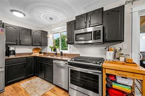 113 Mitchell Pl — listing photo 13 of 24