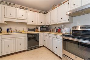 312-1545 Pandora Ave — listing photo 13 of 31