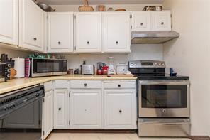 312-1545 Pandora Ave — listing photo 14 of 31