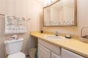 312-1545 Pandora Ave — listing photo 18 of 31