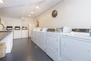312-1545 Pandora Ave — listing photo 28 of 31