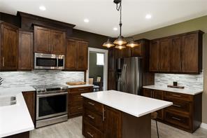 3646 Soren Pl — listing photo 13 of 50