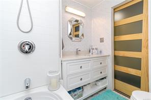 9-8177 West Coast Rd — listing photo 26 of 44