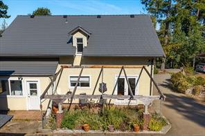 1040 Koen Rd — listing photo 17 of 45