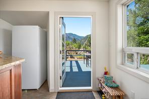 1040 Koen Rd — listing photo 21 of 45