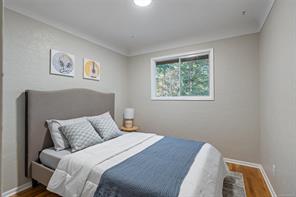 2104 Wenman Dr — listing photo 17 of 41