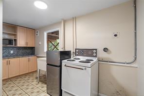 2104 Wenman Dr — listing photo 28 of 41