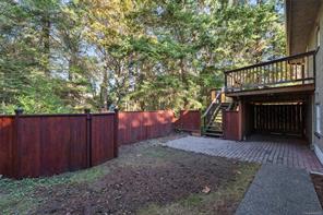 2104 Wenman Dr — listing photo 40 of 41