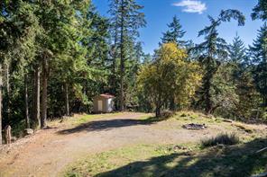 4318 Port Washington Rd — listing photo 25 of 37