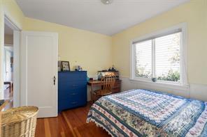 2825 Rockwell Ave — listing photo 16 of 39