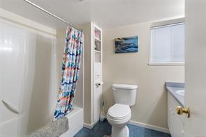 2825 Rockwell Ave — listing photo 25 of 39