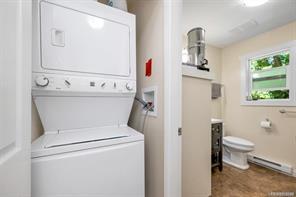 8033 Greendale Rd — listing photo 23 of 46